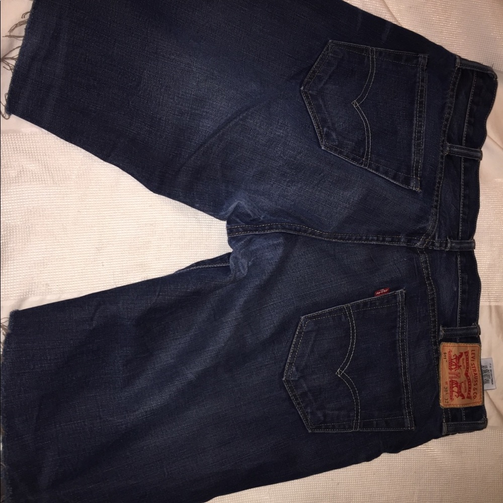 Levi’s shorts customized with distressed ends